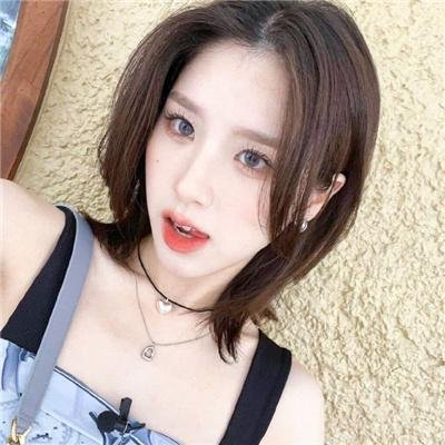 女高男低海报